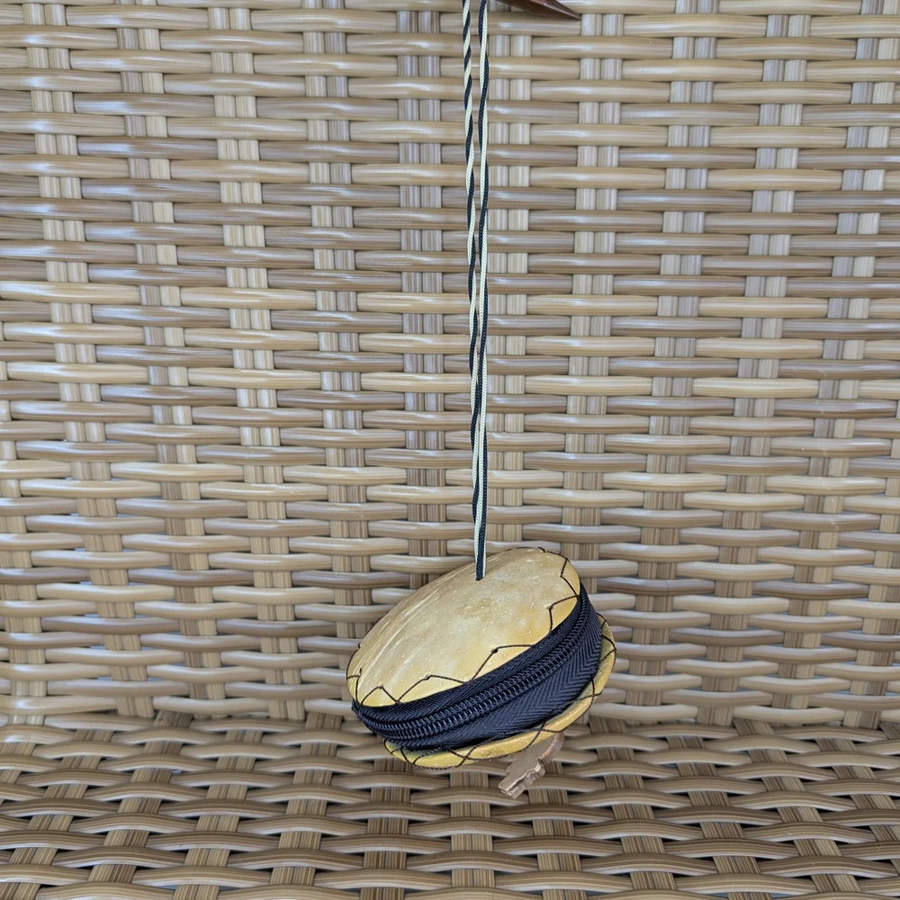 Handmade Coconut Shell Wristlet Pouch Floral Leaf Beads Asian Small - Picture 5 of 12